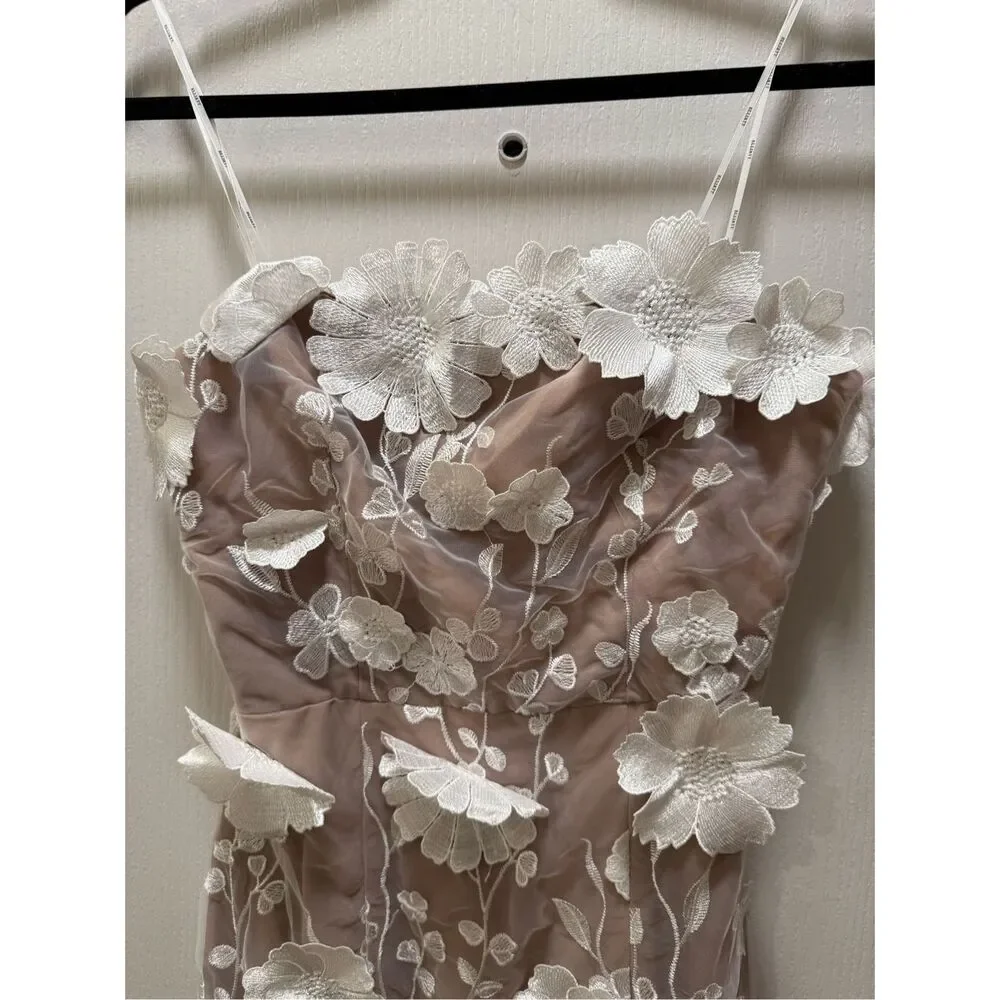 Elliatt Tiana White Floral Dress - Picture 7 of 8